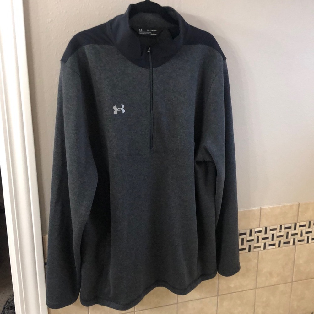 UA sweater 1/4 zip